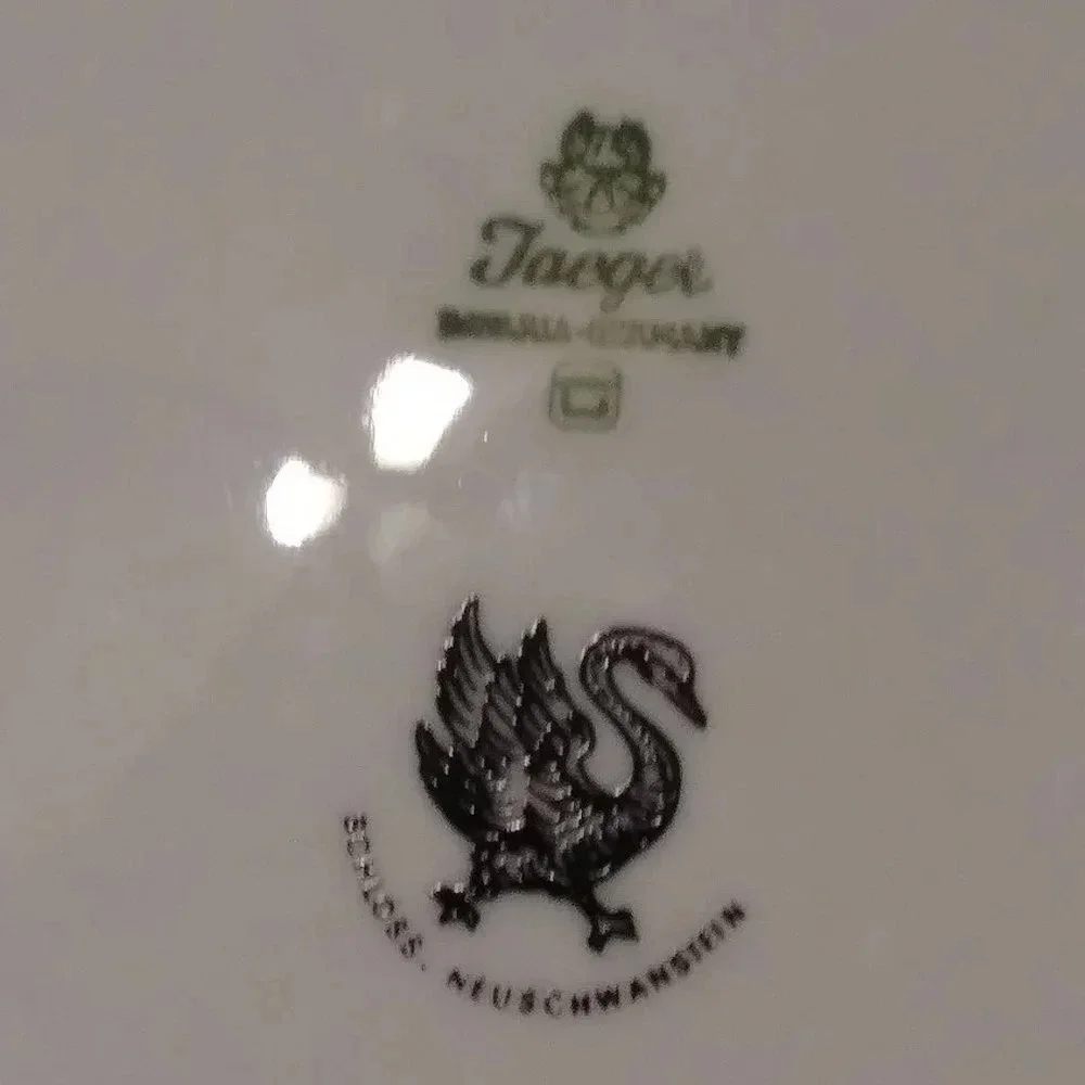 Schloss Neuschwanstein‎ Porcelain Plate